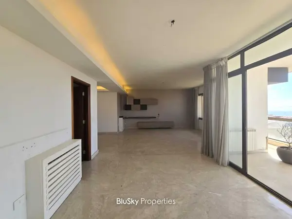Apartment 215m² Sea View for Sale in Biyada