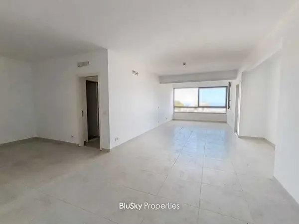 Apartment 192m² Sea View for Sale in Blat