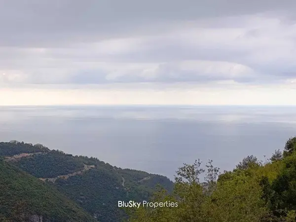 Land 903m² for Sale in Blat