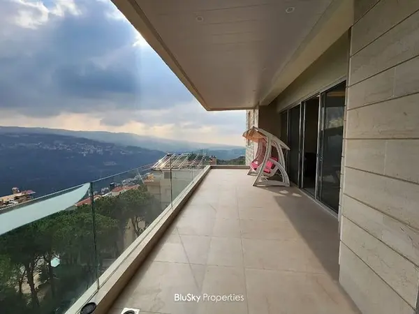 Apartment 170m² Mountain View for Rent in Beit Meri