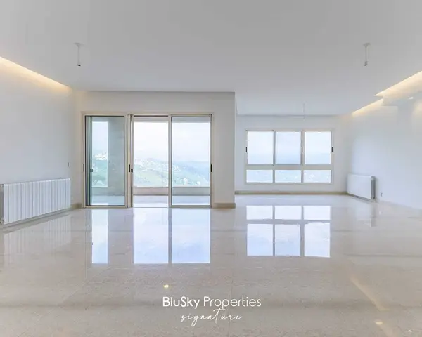 Apartment 235m² Garden for Rent in Beit Meri