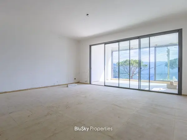Apartment 244m² Mountain View for Sale or Rent in Beit Meri
