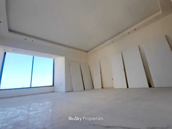 Apartment 110m² Sea View for Sale in Bouar