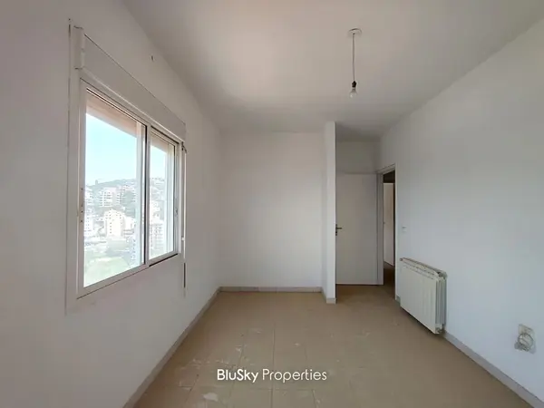 Apartment 150m² Balcony for Sale in Broumana