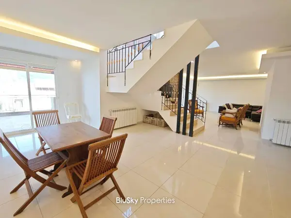 Apartment 250m² Terrace for Rent in Broumana
