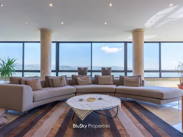 Apartment 400m² Mountain View for Sale in Broumana