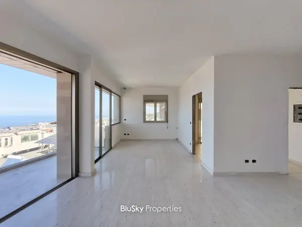 Apartment 174m² with Sea View for Sale in Bsalim