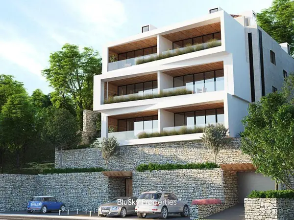 Apartment 165m² Mountain View for Sale in Baabdat Sfaileh
