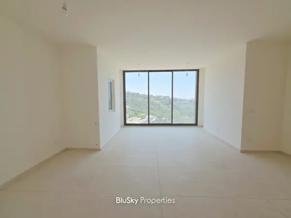 Apartment 170m² with Terrace for Sale in Fanar
