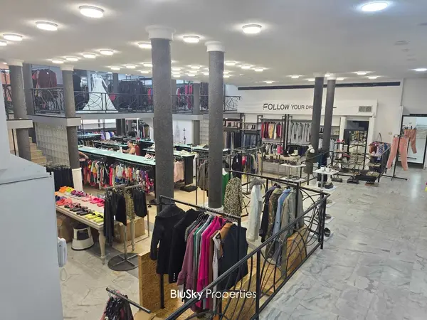Shop 535m² Triplex for Sale in Furn El Chebbak