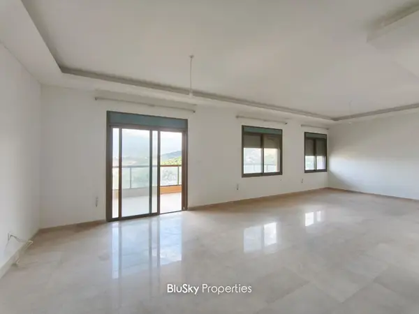 Apartment 175m² with Sea View for Sale in Ghazir