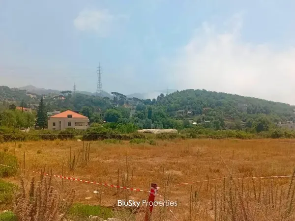 Land 2,200m² for Sale in Ghine