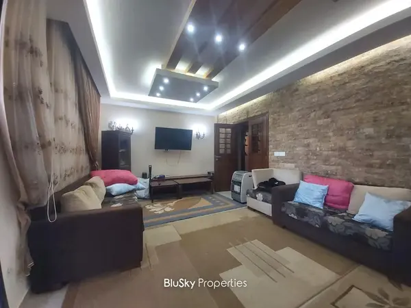 Apartment 190m² Terrace for Sale in Halat