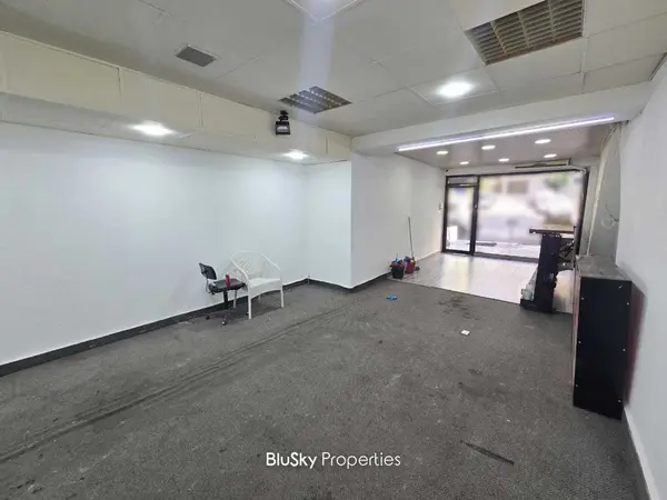 Shop 110m² for Sale in Hazmieh