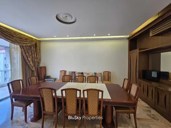 Apartment 300m² for Sale in Hazmieh