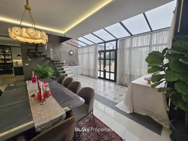 Duplex 400m² Terrace for Sale in Hazmieh