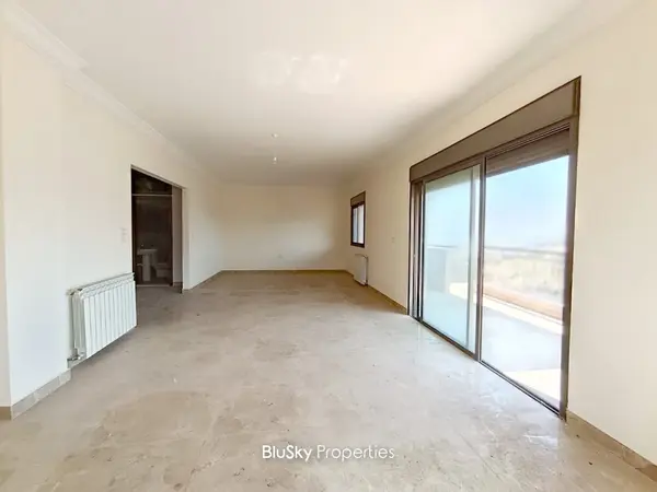 Apartment 300m² with Sea View for Sale in Hboub