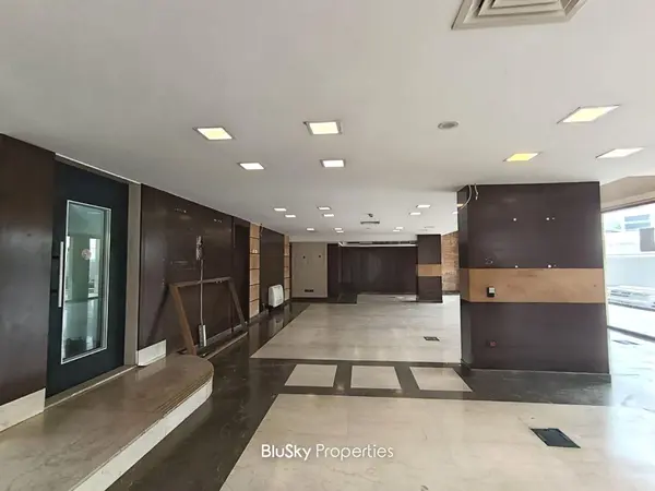 Shop 280m² for Rent in Haret Sakher
