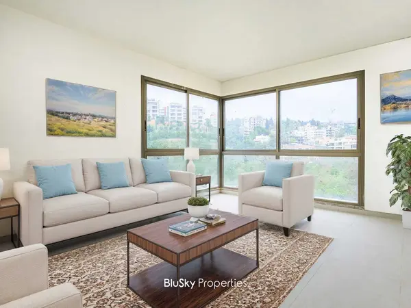 Villa 310m² Garden for Sale in Jamhour