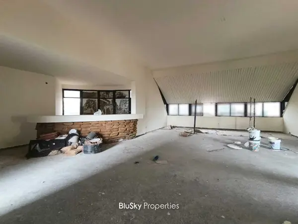 Rooftop 210m² Terrace for Sale in Jbeil