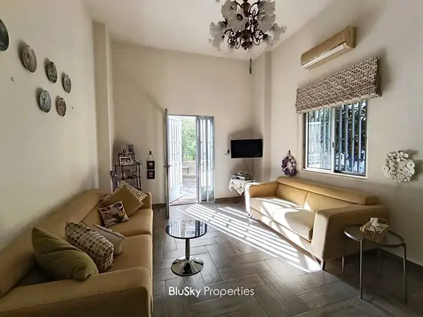Apartment 75m² Terrace for Sale in Jbeil