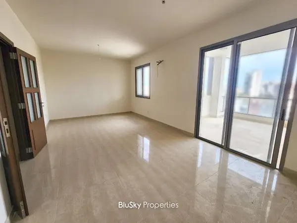 Apartment 165m² for Sale in Jdeideh