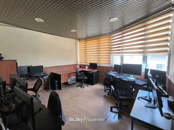 Office 120m² for Rent in Jal El Dib