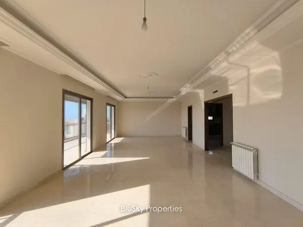 Apartment 264m² Sea View for Sale in Jal El Dib
