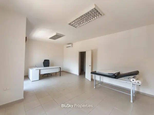 Office 60m² for Rent in Jounieh
