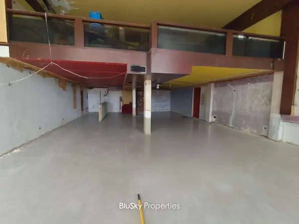 Shop 240m² Terrace for Rent in Kaslik