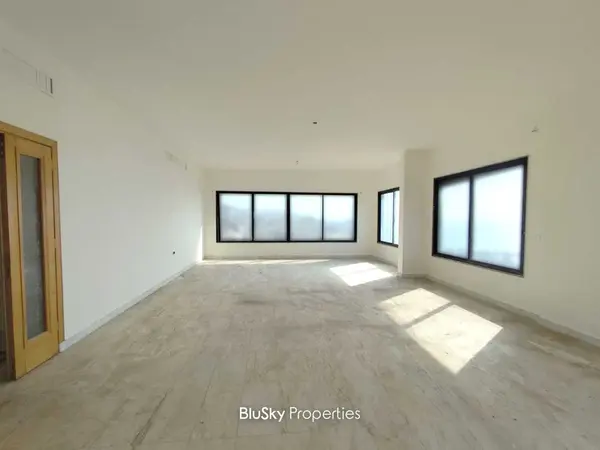Apartment 370m² Terrace for Sale in Kaslik