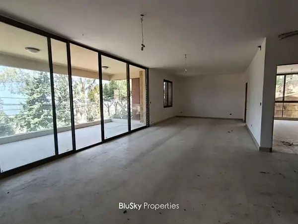 Apartment 230m² Sea View for Sale in Kfarhbab