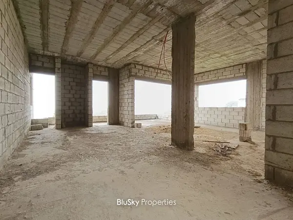 Stand Alone House 230m² with Land for Sale in Kfarmashoun