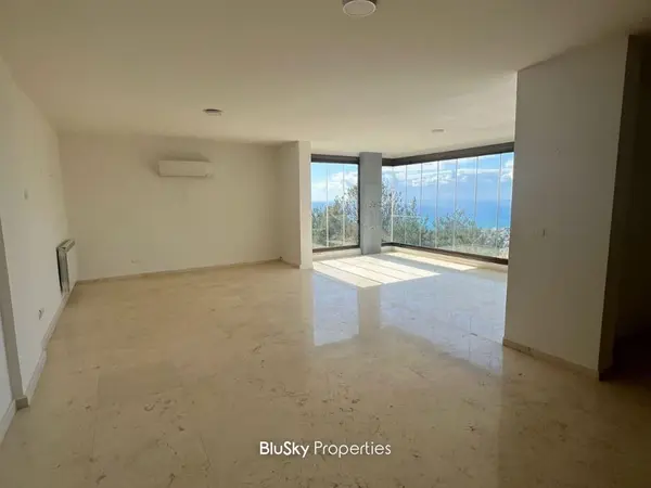 Apartment 250m² Sea View for Sale in Kfarhbab