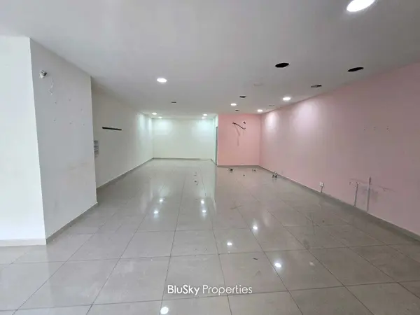 Shop 120m² for Rent in Mansourieh