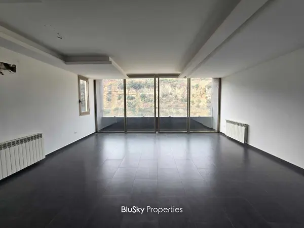 Apartment 170m² Mountain View for Sale in Mansourieh