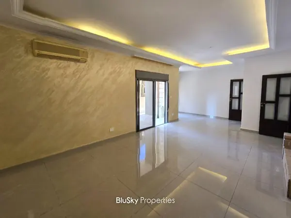 Apartment 200m² Terrace for Sale in Mansourieh