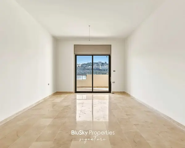 Duplex 220m² with Terrace for Sale in Mansourieh