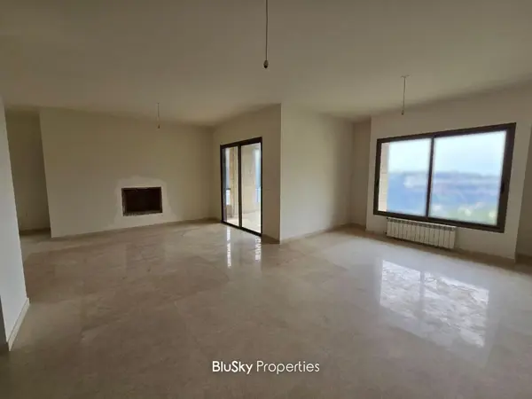 Duplex 340m² Mountain View for Sale in Mansourieh