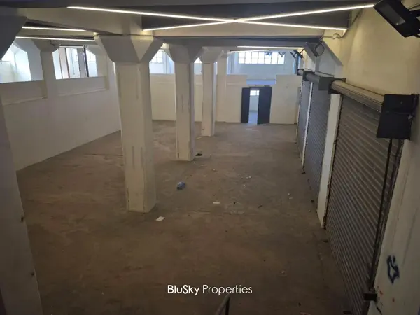 Warehouse 1150m² for Rent in Mkalles