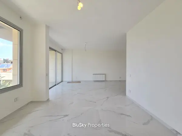 Apartment 210m² with Garden for Sale in Monteverde