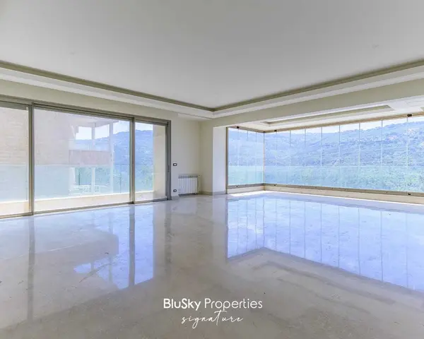 Apartment 240m² Terrace for Sale in Monteverde