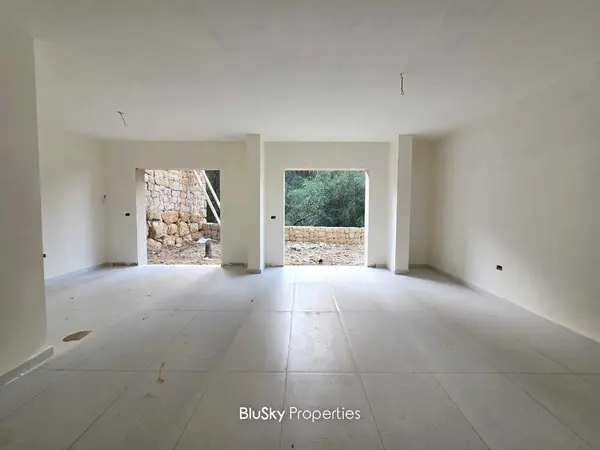 Apartment 115m² Garden for Sale in Mar Roukoz