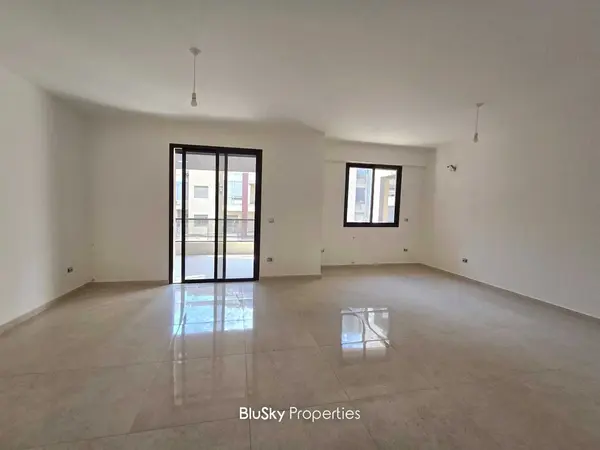 Apartment 175m² Balcony for Sale in Mar Roukoz
