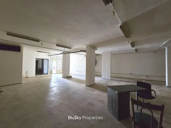 Warehouse 400m² for Sale in Mar Roukoz