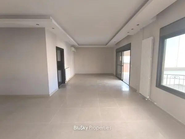 Apartment 249m² Sea View for Sale in Mazraet Yachouh