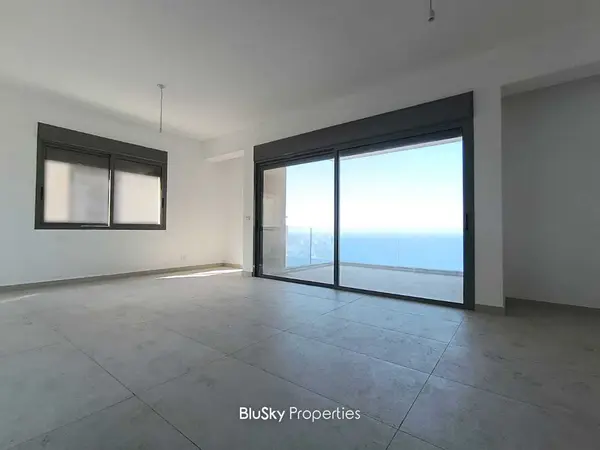 Apartment 180m² Sea View for Sale in Naher Ibrahim
