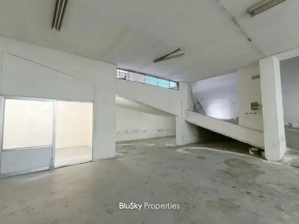 Warehouse 500m² for Rent in Naher Ibrahim
