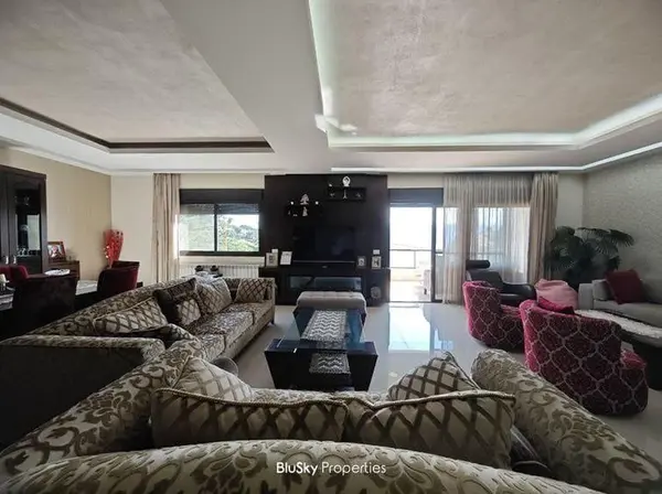 Apartment 220m² Terrace for Sale in Ouyoun Broumana