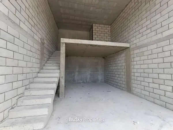 Shop 60m² Sea View for Rent in Oqaibe
